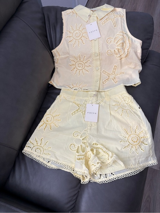entro Pants - ❤️NEW entro Yellow Eyelet-Trim Button Front Top And shorts sets